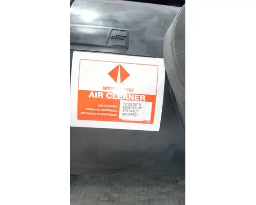 INTERNATIONAL RE Air Cleaner