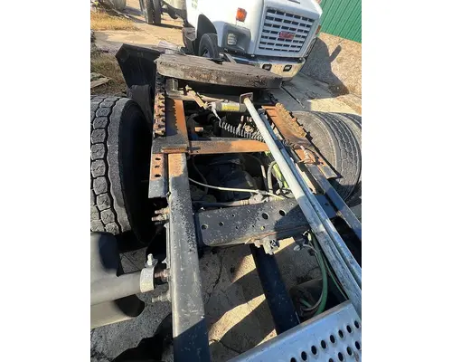 INTERNATIONAL RF027 Radiator