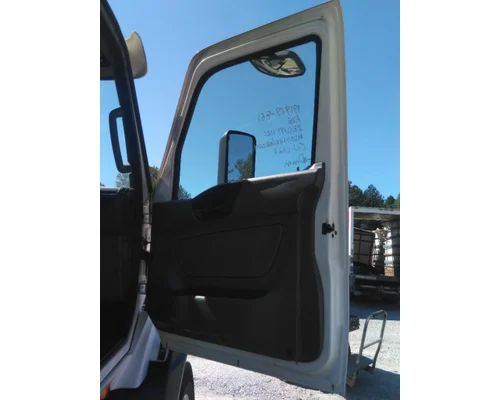 INTERNATIONAL RH 2017-2025 DOOR ASSEMBLY, FRONT
