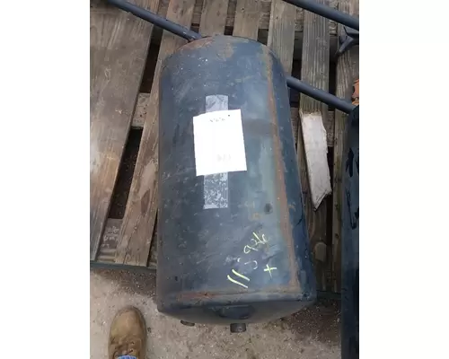 INTERNATIONAL RH613 AIR TANKS