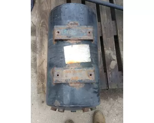 INTERNATIONAL RH613 Air Tanks and Brackets