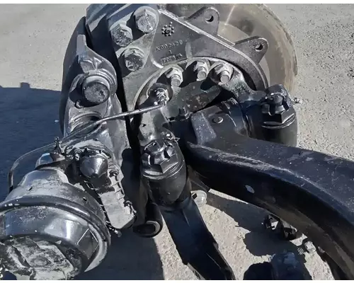 INTERNATIONAL RH613 Axle Assembly, Front (Steer)