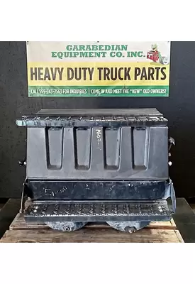 INTERNATIONAL RH613 Battery Box/Tray