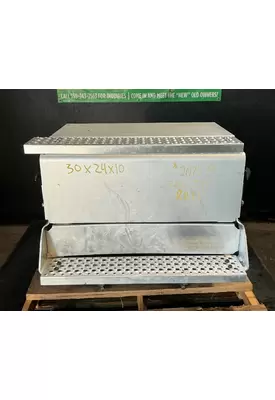 INTERNATIONAL RH613 Battery Box/Tray