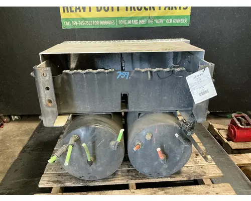 INTERNATIONAL RH613 Battery Boxes