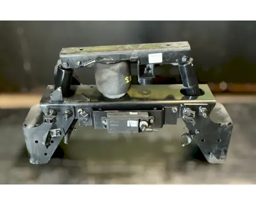 INTERNATIONAL RH613 Cab Air Suspension & Parts