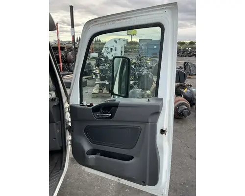 INTERNATIONAL RH613 Cab Assembly