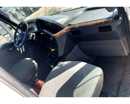 INTERNATIONAL RH613 Cab Assembly