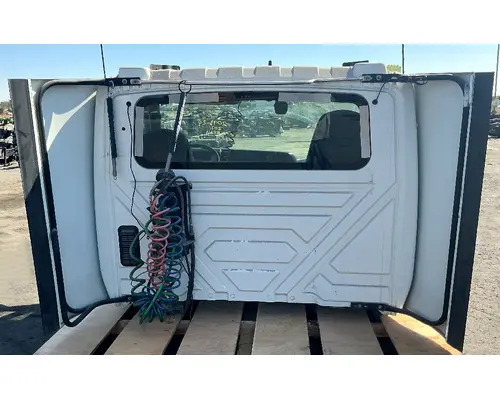 INTERNATIONAL RH613 Cab Assembly