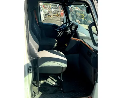 INTERNATIONAL RH613 Cab Assembly