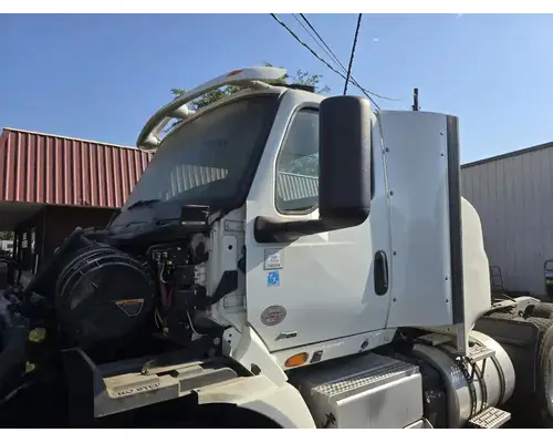 INTERNATIONAL RH613 Cab Assembly