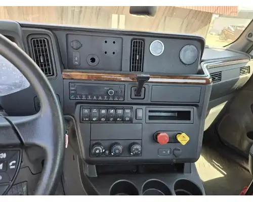 INTERNATIONAL RH613 Cab Assembly