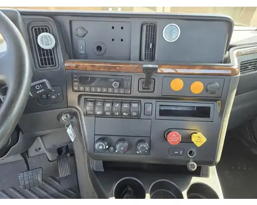 INTERNATIONAL RH613 Cab Assembly