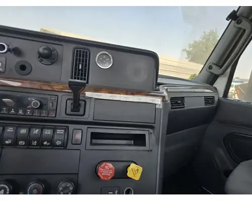 INTERNATIONAL RH613 Cab Assembly