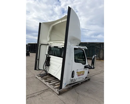 INTERNATIONAL RH613 Cab
