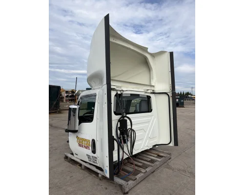 INTERNATIONAL RH613 Cab