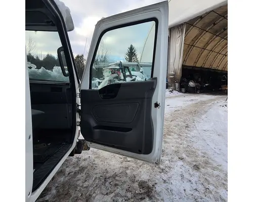 INTERNATIONAL RH613 Cab