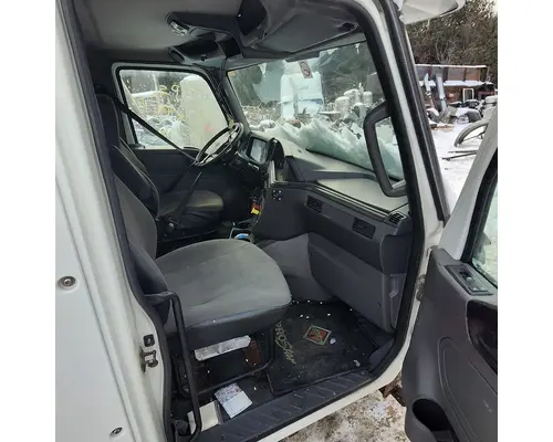 INTERNATIONAL RH613 Cab