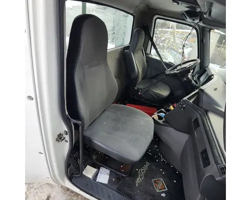 INTERNATIONAL RH613 Cab