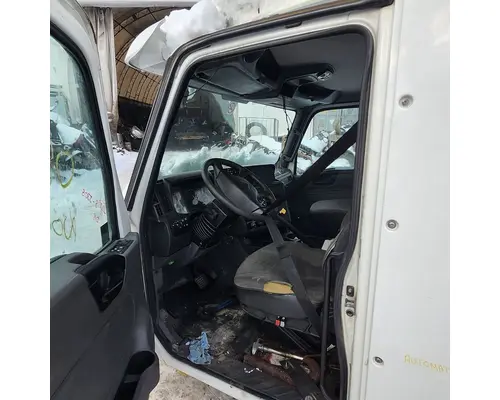 INTERNATIONAL RH613 Cab