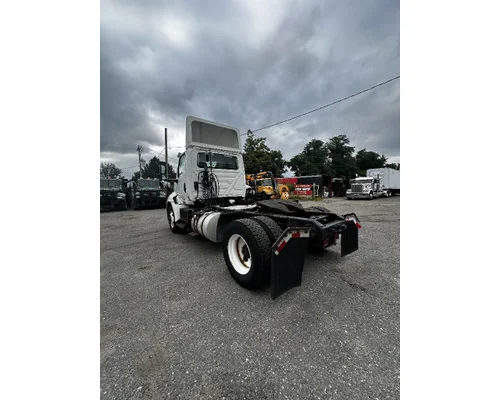 INTERNATIONAL RH613 Complete Vehicle