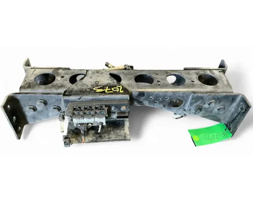 INTERNATIONAL RH613 Crossmember