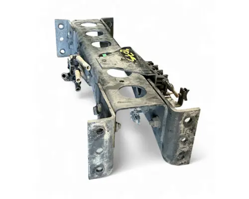 INTERNATIONAL RH613 Crossmember