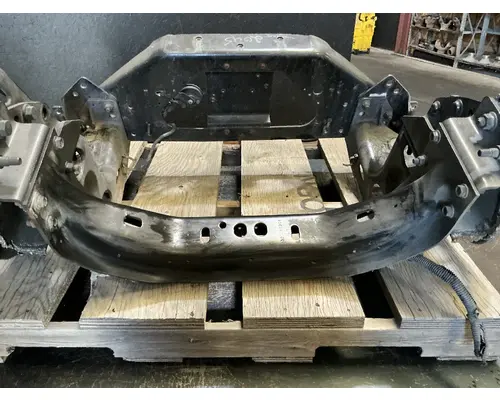 INTERNATIONAL RH613 Crossmember