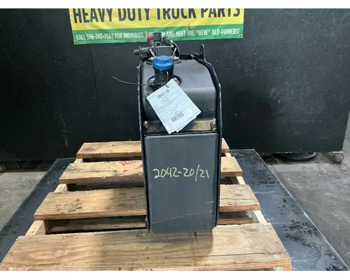 INTERNATIONAL RH613 DEF Tank