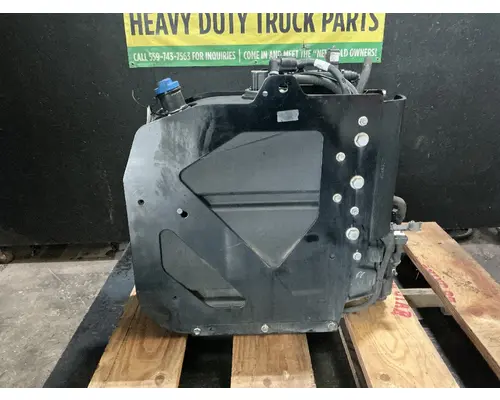 INTERNATIONAL RH613 DEF Tank