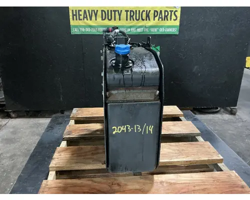 INTERNATIONAL RH613 DEF Tank