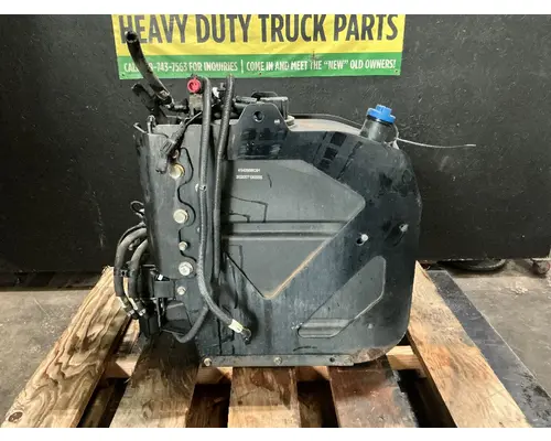 INTERNATIONAL RH613 DEF Tank