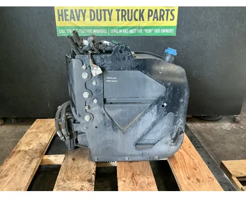 INTERNATIONAL RH613 DEF Tank