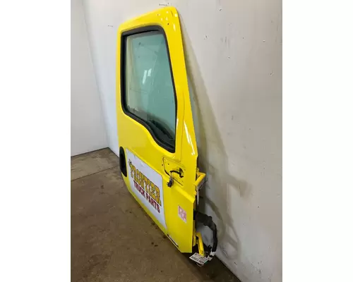 INTERNATIONAL RH613 Door Assembly, Front