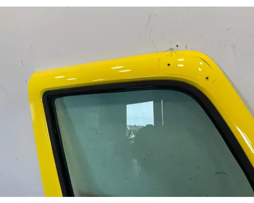 INTERNATIONAL RH613 Door Assembly, Front