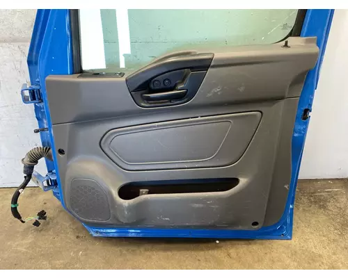 INTERNATIONAL RH613 Door Assembly, Front