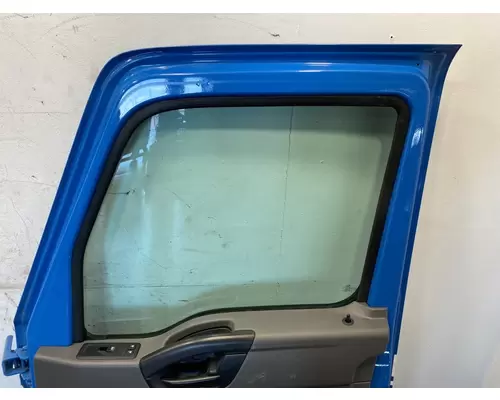 INTERNATIONAL RH613 Door Assembly, Front