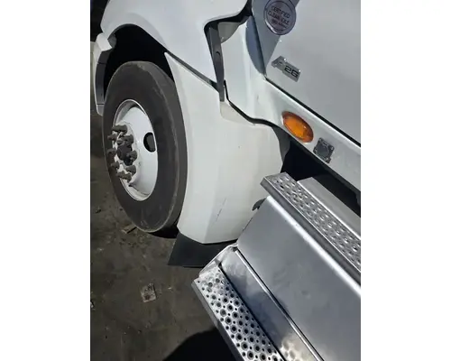 INTERNATIONAL RH613 Fender Extension