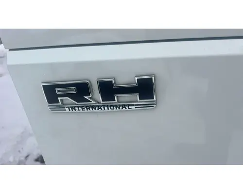 INTERNATIONAL RH613 Hood