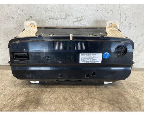 INTERNATIONAL RH613 Instrument Cluster