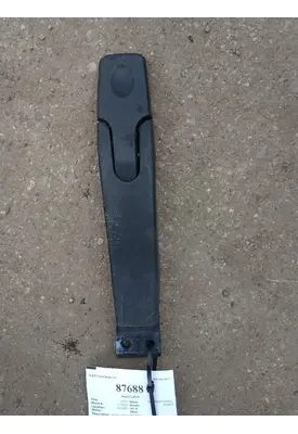 INTERNATIONAL RH613 Latches and Locks