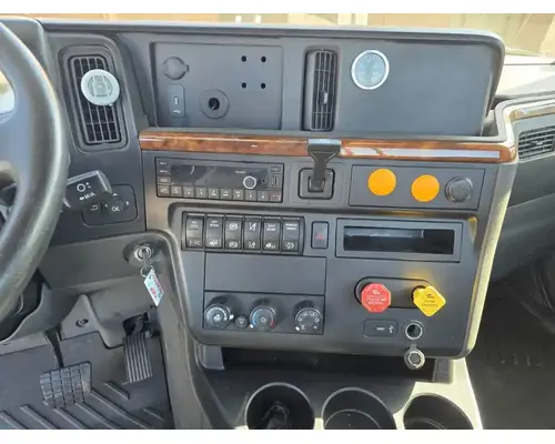 INTERNATIONAL RH613 Parts Vehicles