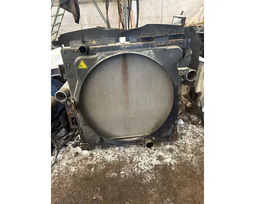 INTERNATIONAL RH613 Radiator