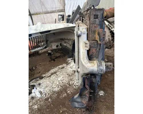 INTERNATIONAL RH613 Radiator