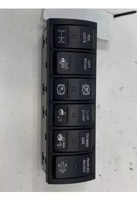 INTERNATIONAL RH613 Switch Panel