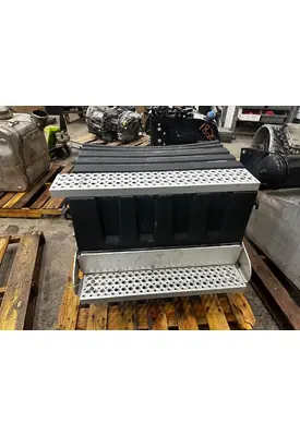 INTERNATIONAL RH61F Battery Box
