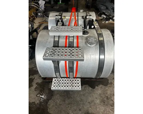 INTERNATIONAL RH61F Fuel Tank