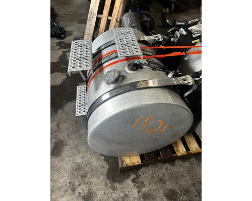INTERNATIONAL RH61F Fuel Tank