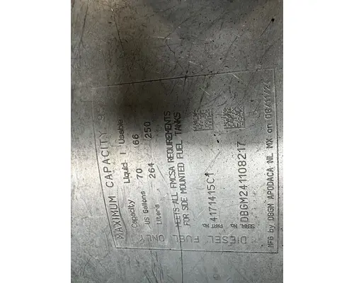 INTERNATIONAL RH61F Fuel Tank