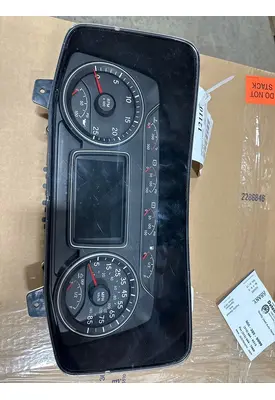 INTERNATIONAL RH61F Instrument Cluster